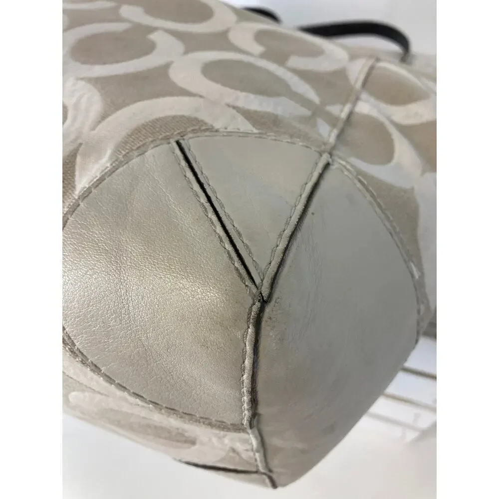 COACH 14578 LARGE IVORY, TAN SIGNATURE PRINT SHOULDER BAG